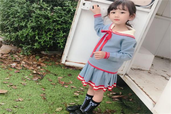 小尾巴童装