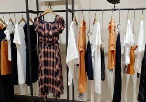 一号货仓服装