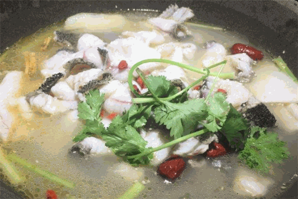 小鱼当家鱼火锅加盟