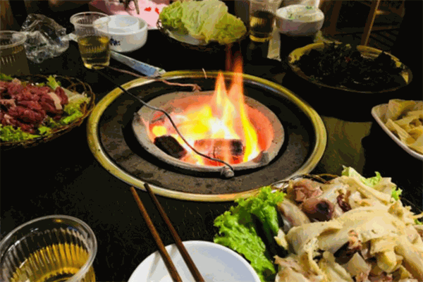 火塘牛肉加盟