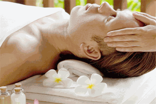 享泰泰式按摩spa