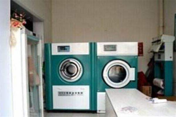 利民干洗店