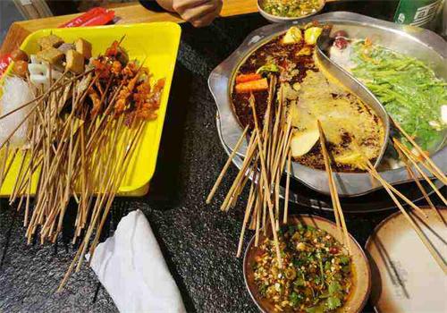 吴记串串香火锅