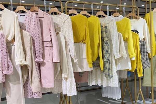 预言尚品服饰加盟