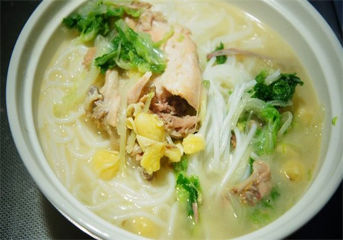 一碗鲜鸡汤面