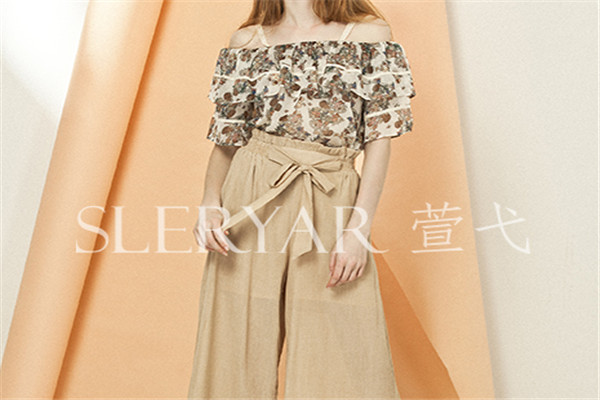 萱弋服装加盟