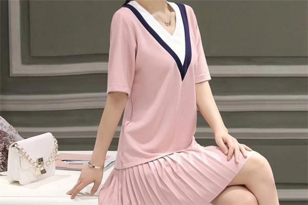 伊美丽女装加盟