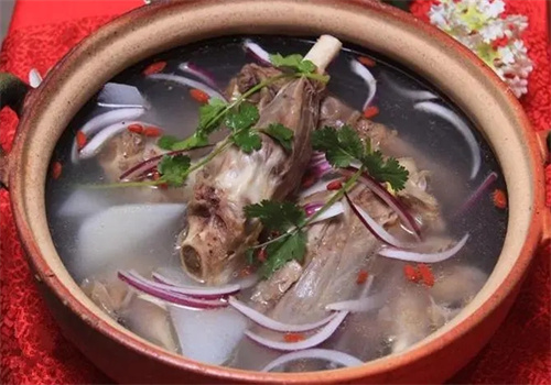 羊龙骨汤