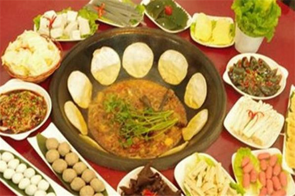 鲁秀才地锅鸡加盟