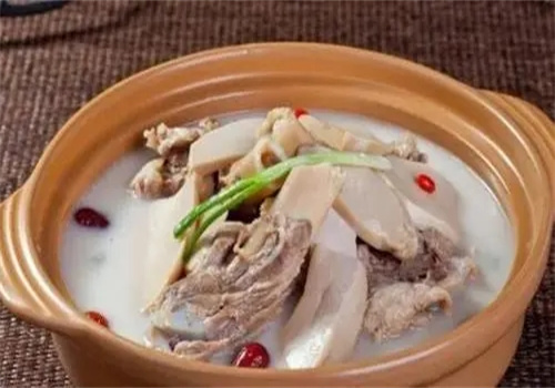 羊龙骨汤
