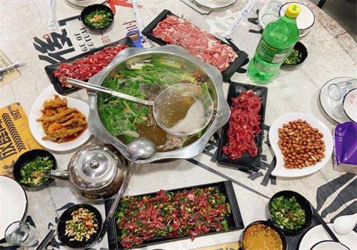 小牛家村黄牛肉火锅