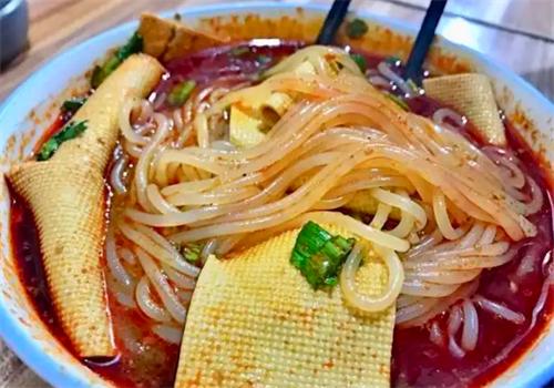 杨坡红油米线