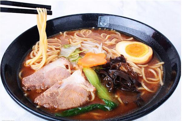 香八里拉面馆