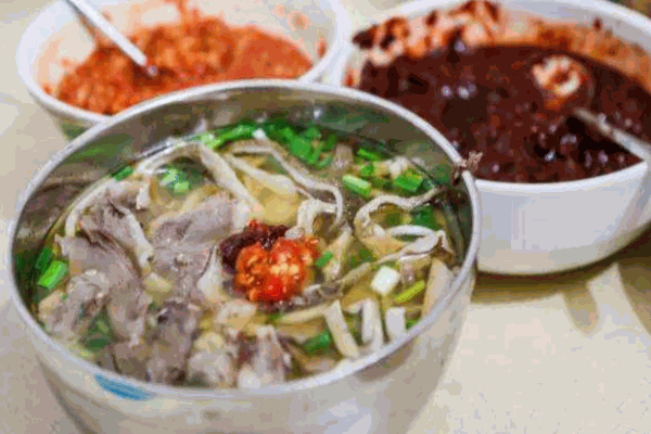 香一村羊肉米线店