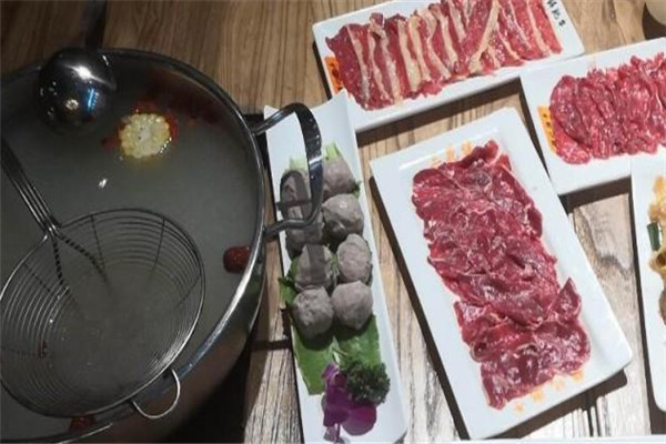 小伴牛说牛肉自助火锅