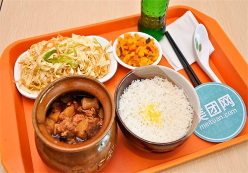 瓦罐米饭快餐店