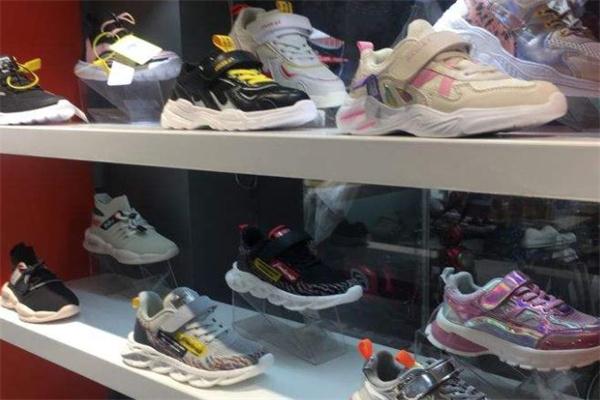 熊孩子童鞋店