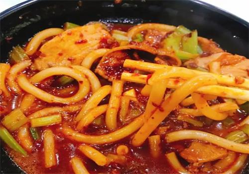 疆湖传说新疆炒米粉