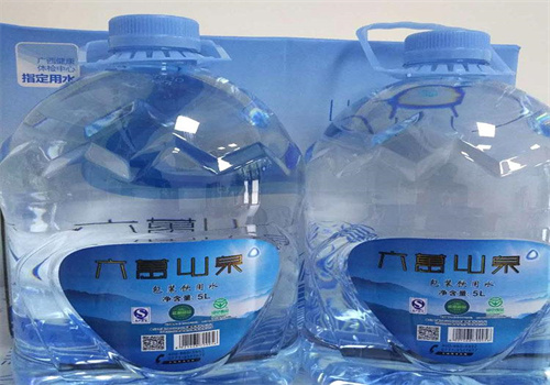 六万山泉矿泉水