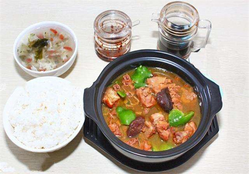 友一家黄焖鸡米饭
