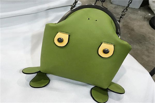 快蛙女包皮具