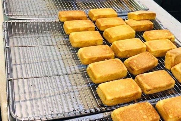曹宽粑粑坊糯米蛋糕