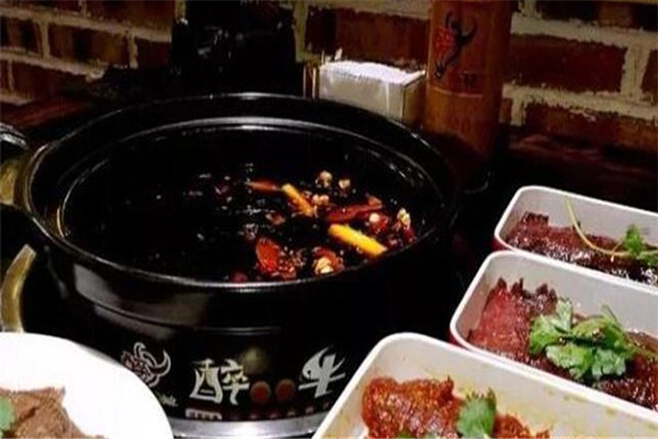 醉疯狂牛串串火锅加盟