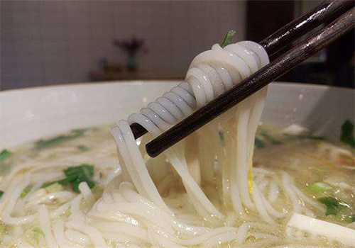 甩碗米线