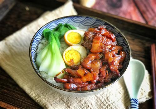 幸福卤肉饭