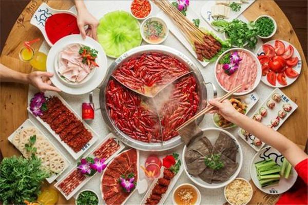外婆食尚旋转小火锅