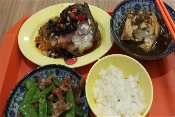 家和圆中式快餐加盟
