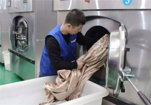 巧管家洗窗帘