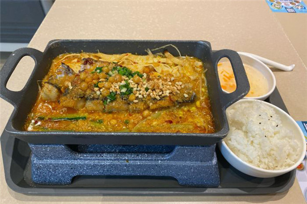 喵小鱼烤鱼饭加盟