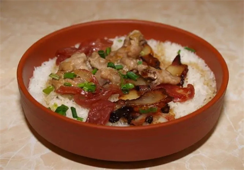 蒸笼饭
