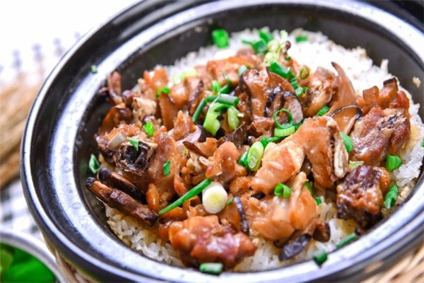 爱烧饭煲仔饭加盟
