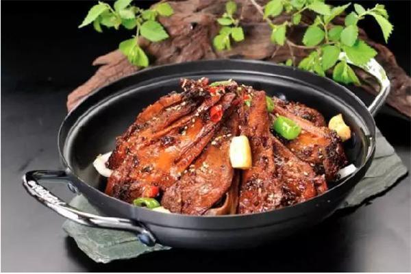 香倒仙干锅鸭头店