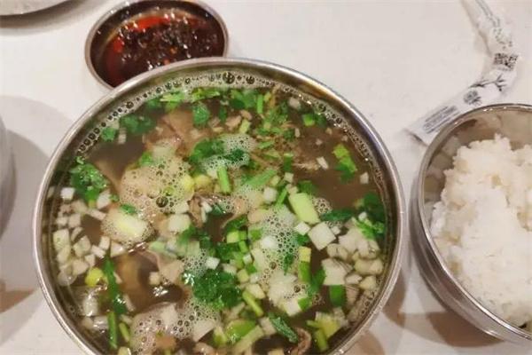 牤牛汤饭