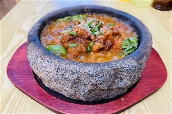 一只泡泡鸡中式快餐