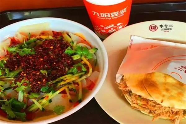 李十二中华名小吃加盟
