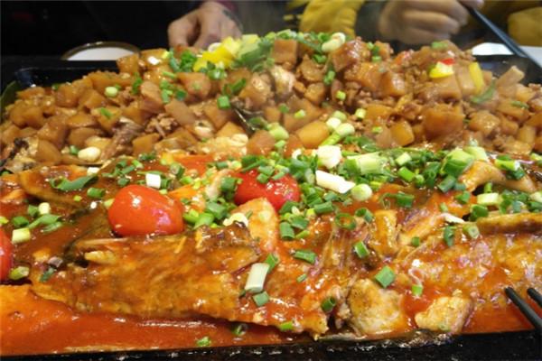 艳阳天第三乐章炉鱼店