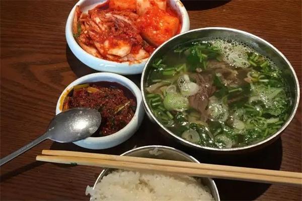 牤牛汤饭