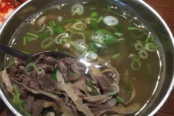 牤牛汤饭