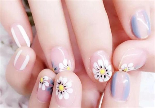 蒋云飞美甲学校