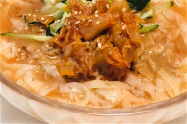 劳春先森