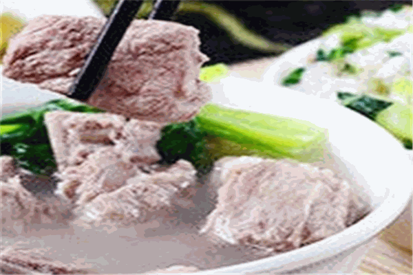 黄山咸肉菜饭骨头汤