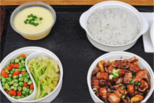 优品生活快餐店加盟