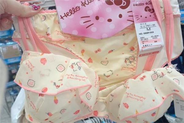 Hello kitty内衣
