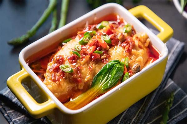 猫三鱼四烤鱼饭