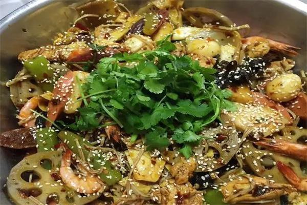 阿婆麻辣香锅