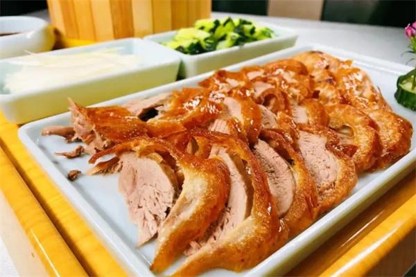 味盛椒麻烤鸭加盟